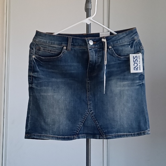 Juniors Denim Skirt NEW - Picture 1 of 7